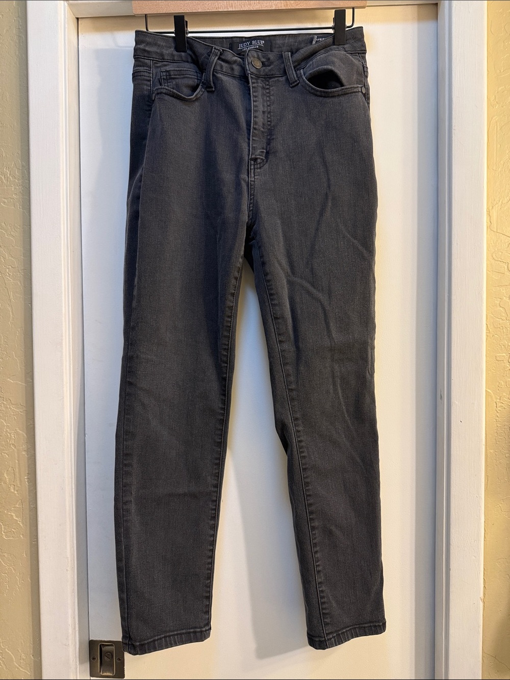 Judy Blue Mid-Rise Black Women’s Jeans